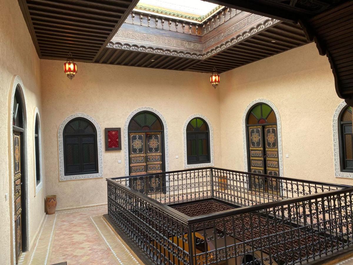 Zyna Guest house
