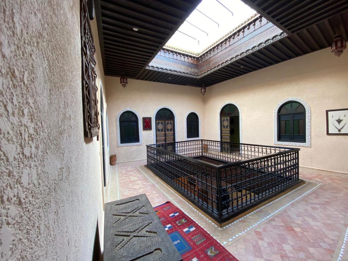 Zyna Guest house