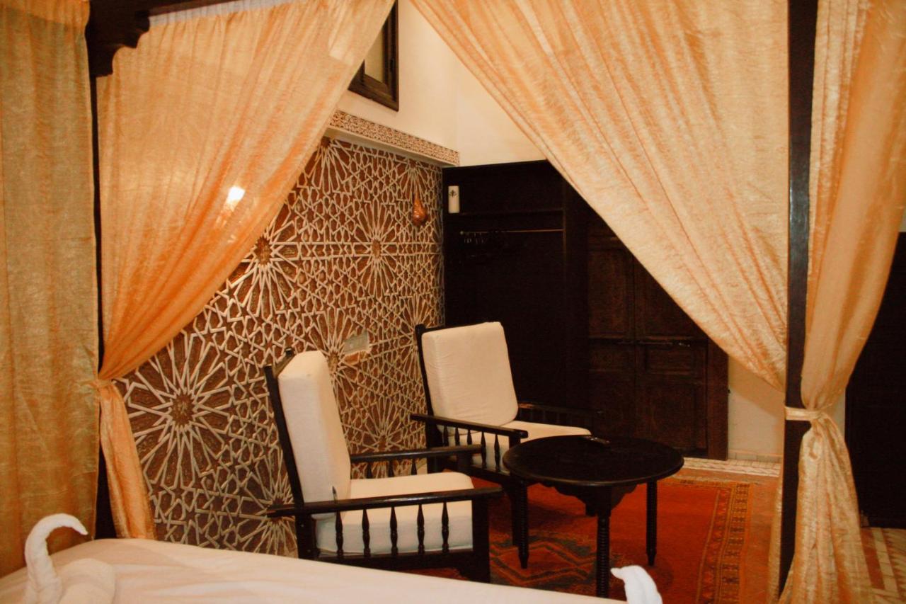 Zyna Guest house *